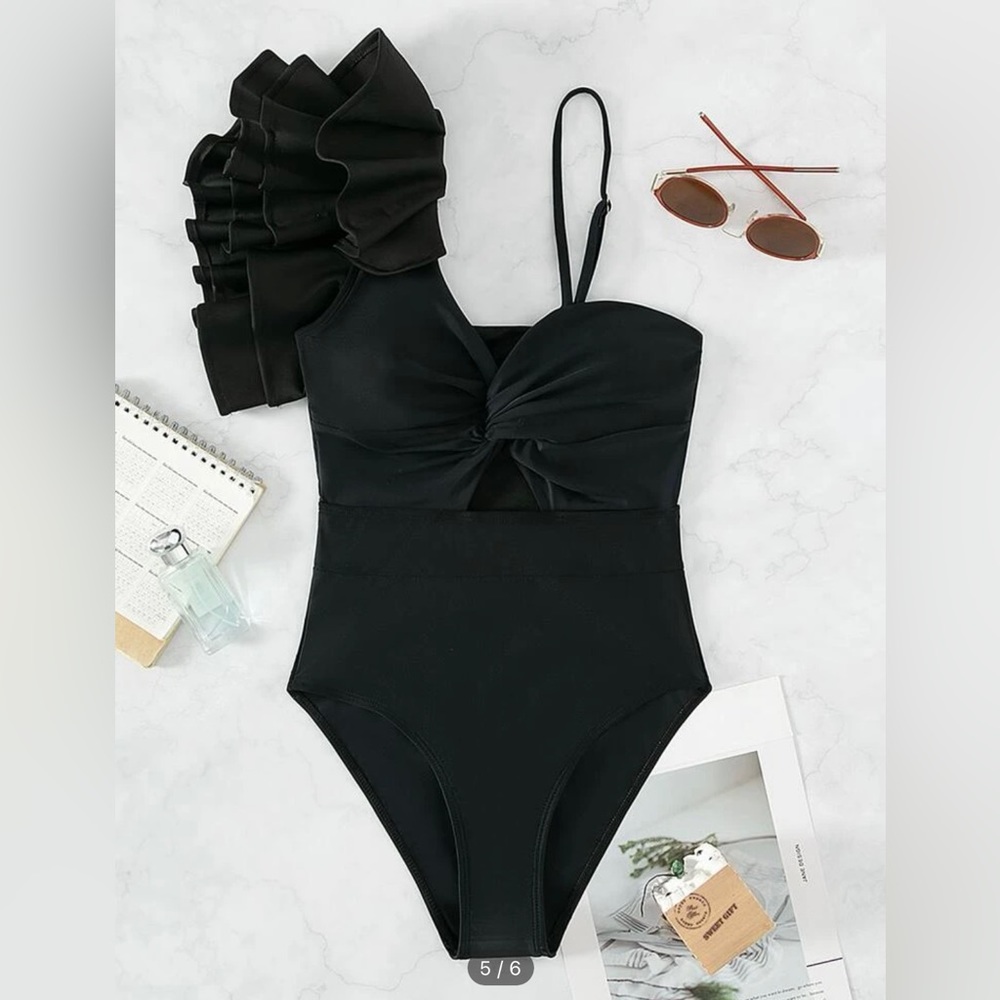 Elegant One-Shoulder Ruffle Swimsuit ๐โโ๏ธ โ๏ธ ๐ - Picture 4 of 6